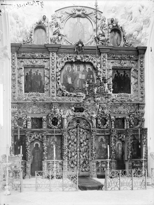 Интерьер Знаменского храма в 1913 году